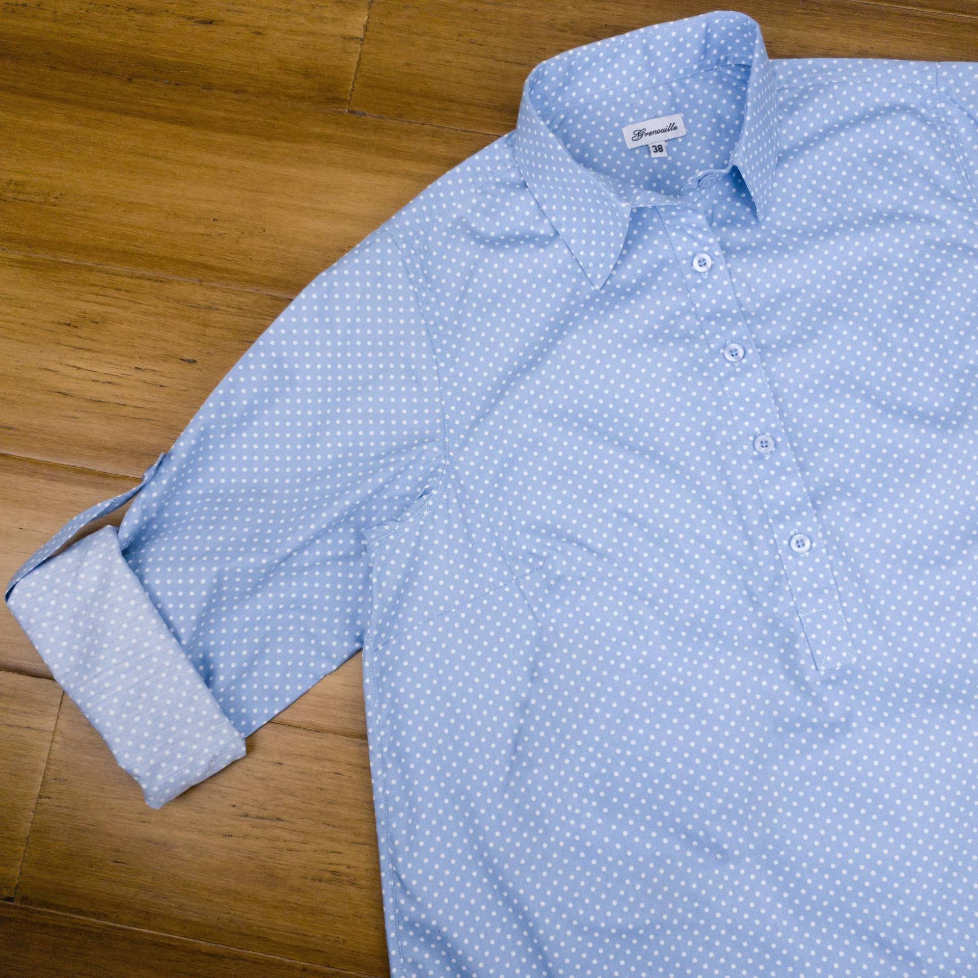 Grenouille Damen Langarm Pastell Blau Und Weiß Spot Kragen Tunika Shirt | Grenouille-Hemden Muttertag/Geburtstagsgeschenk von SalamanderShirts