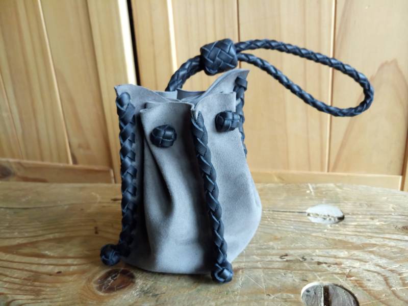 Handgemachte Ledertasche & Geldbörse, Handgefertigte Wildledertasche, Gürteltasche, Eule Ledertasche, Amuletttasche Handgemachte Ledertasche & Geldbörse, Handgefertigte Wildledertasche, Gürteltasche, Eule Ledertasche, Amuletttasche von SaliCraftProducts