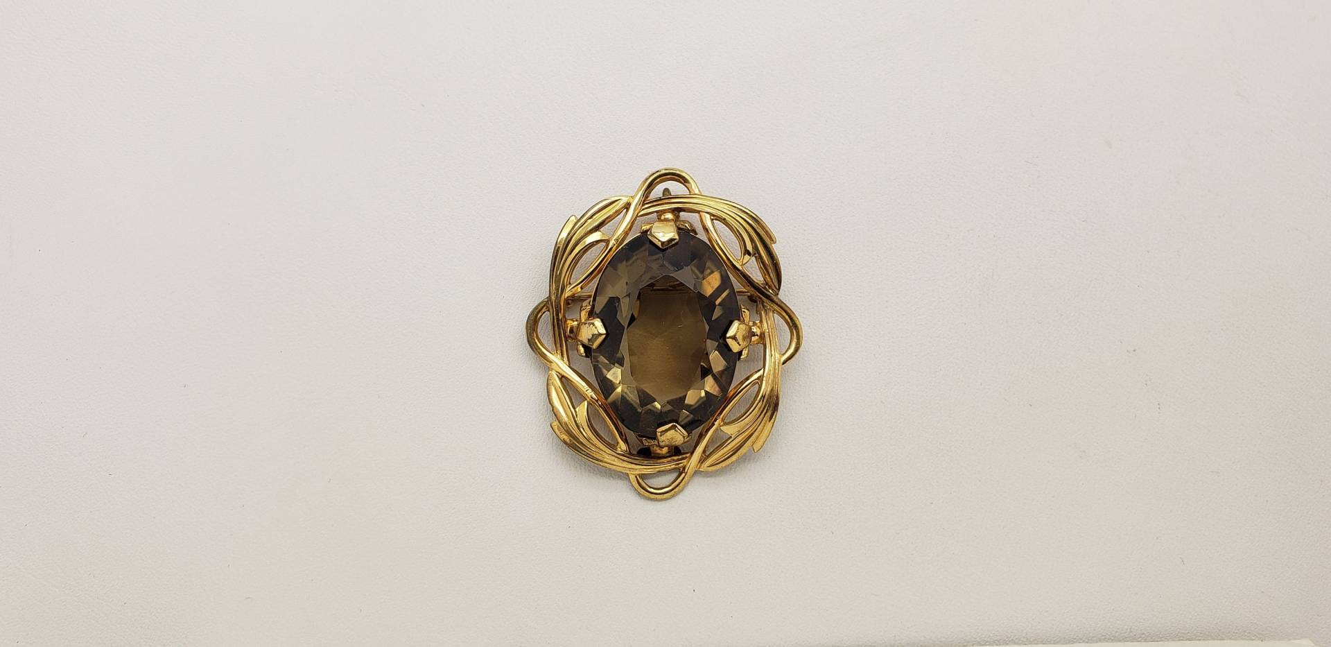 Früh-Mid Century Winard Oval Rauchquarz Gold Filled Ornamental Anhänger Brosche 1-5/8 "Lang X 1-3 8" Breit Signiert 2 1/20-12K Gf Früh-Mid Century Winard Oval Rauchquarz Gold Filled Ornamental Anhänger Brosche 1-5/8 "Lang X 1-3 8" Breit Signiert 2 1/20-12K Gf von Salisburysantiques2