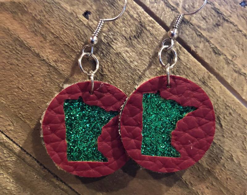 Mn Wild - Mn-Kontur-Ohrringe Mn Wild - Mn-Kontur-Ohrringe von SallieLoon