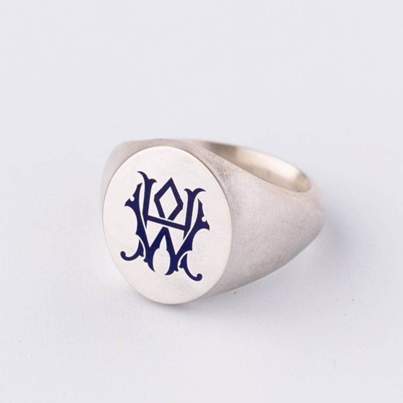 Schwerer Siegelring Aus Recyceltem Sterlingsilber Und Emaille-Initialen Siegelring-Graviert Mit Zwei Initialen-Handgemacht in Großbritannien von SallyClay