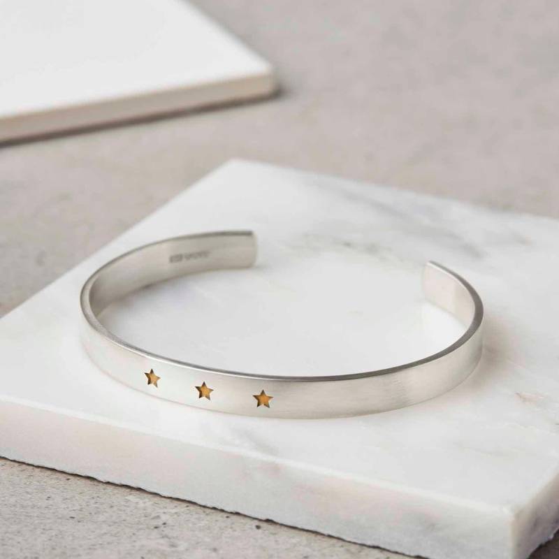 Personalisierter Armreif Aus Sterlingsilber, Personalisierter Armreif, Stern-Armreif, Gravierter Silber - Und Gold-Armreif, Individuelles Armband Personalisierter Armreif Aus Sterlingsilber, Personalisierter Armreif, Stern-Armreif, Gravierter Silber - Und Gold-Armreif, Individuelles Armband von SallyClay
