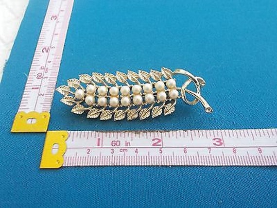 Vintage Art Deco Faux-Perlen Silber Blatt Brosche von SallySales