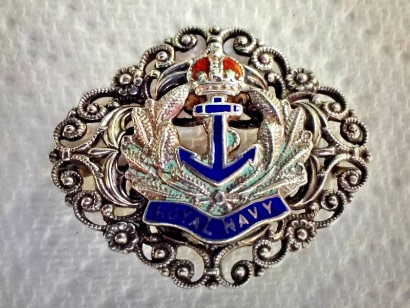 Vintage Militär Ww11 Royal Air Force - Filigrane Brosche Super Zustand von SallySales