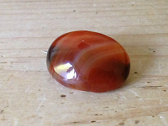 Wunderschöne Vintage Antike Gebänderte Achat Cabochon Brosche von SallySales