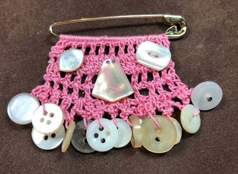 Schnitt "Ernte" Mop Vintage Knopf Pin... Ovale Auge Knopf... Baumeln Original... Vintage-Taste... Button-Sammler... Original-Design von SallysCrossStitch