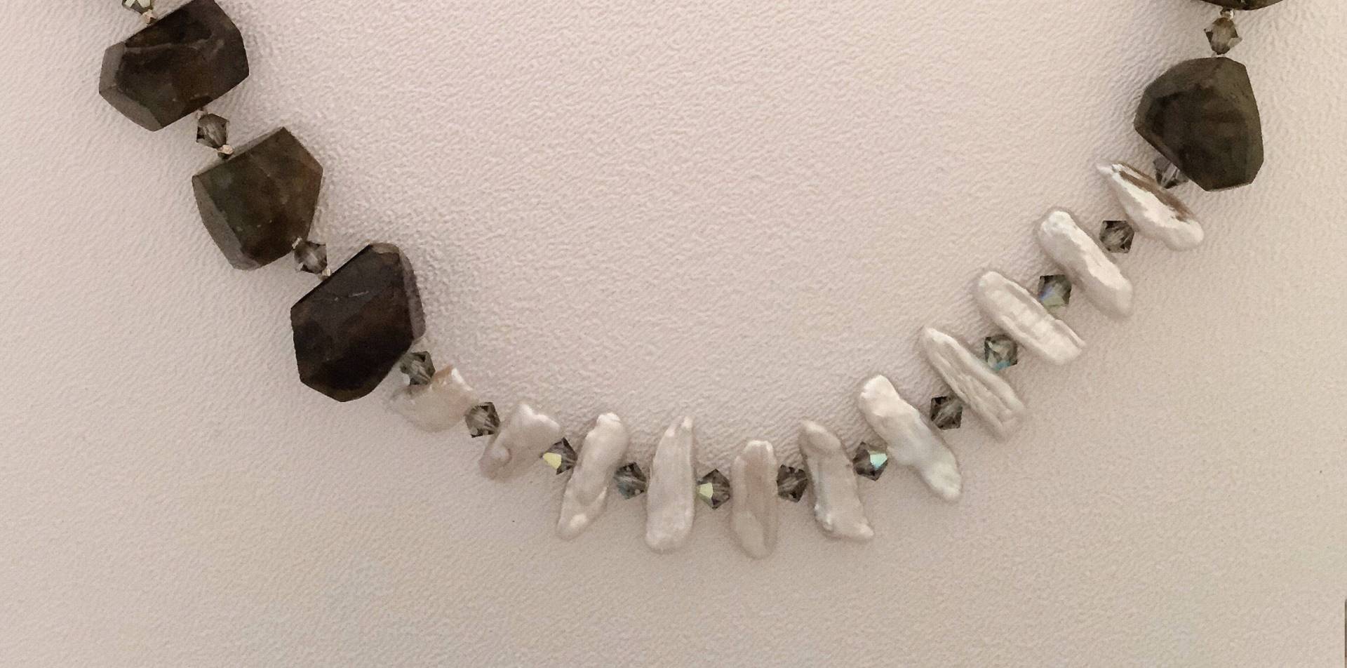 Labradorit Und Perle Halskette von SalmonRiverJewelry