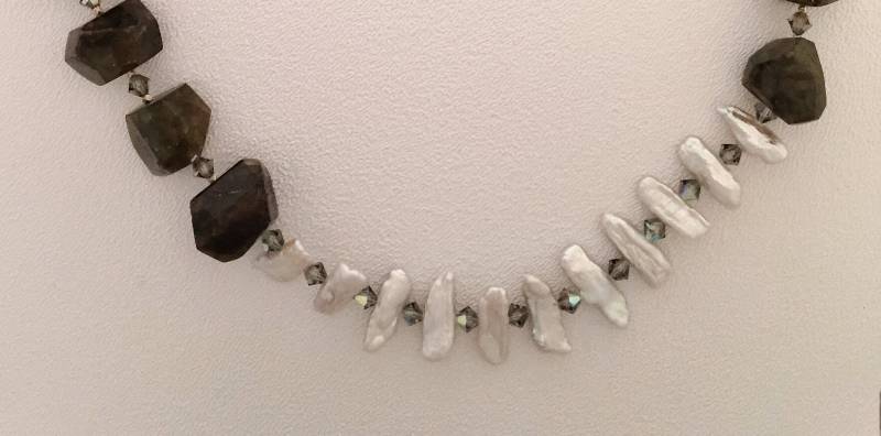 Labradorit Und Perle Halskette von SalmonRiverJewelry