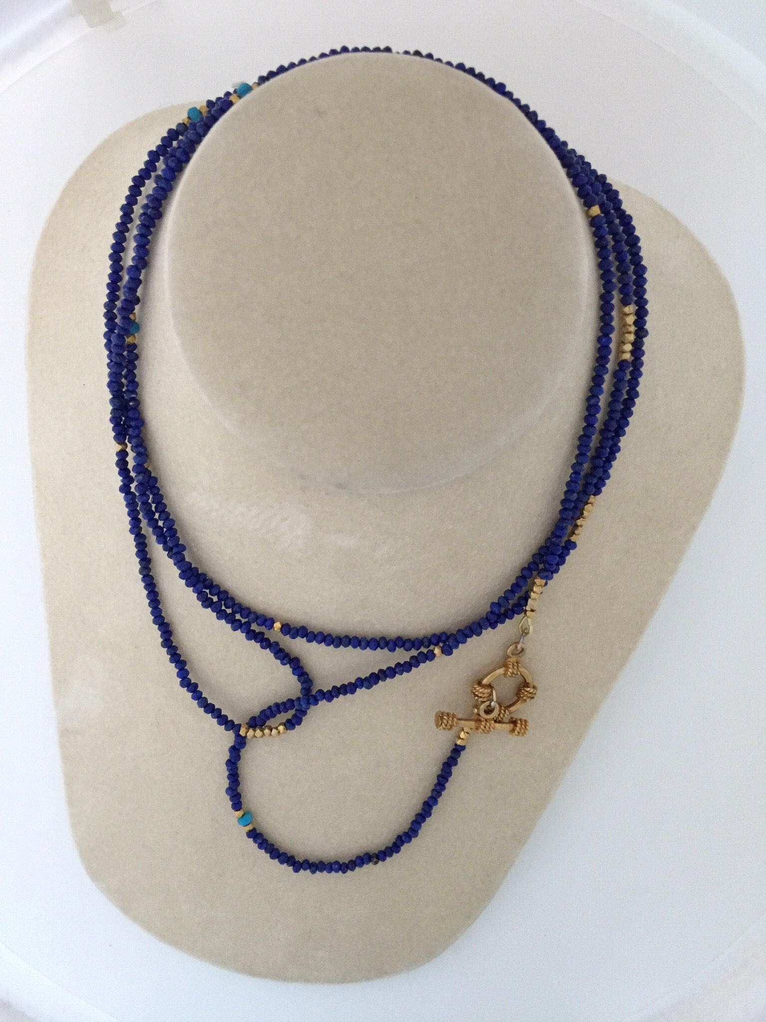 Lapis Halskette Mit Türkis Akzent Perlen Und Gold Vermeil von SalmonRiverJewelry