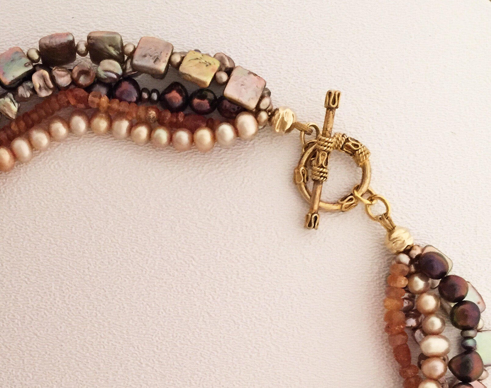 Multi-strang Perle Und Sonnenstein Halskette von SalmonRiverJewelry