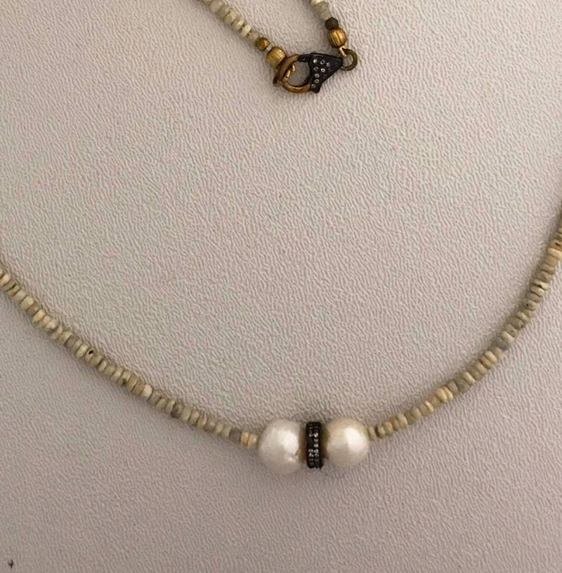 Weiß Saphir Und Perle Halskette von SalmonRiverJewelry