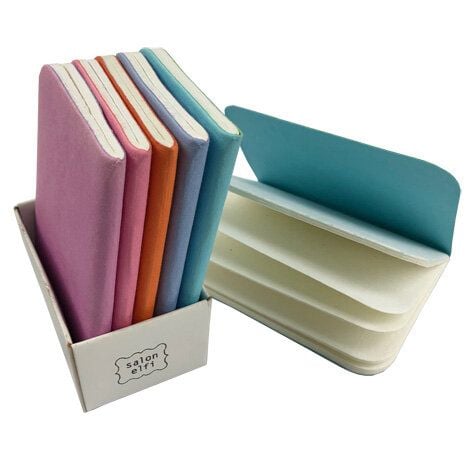 Salon Elfi Notizbücher in Regenbogenfarben von Salon Elfi