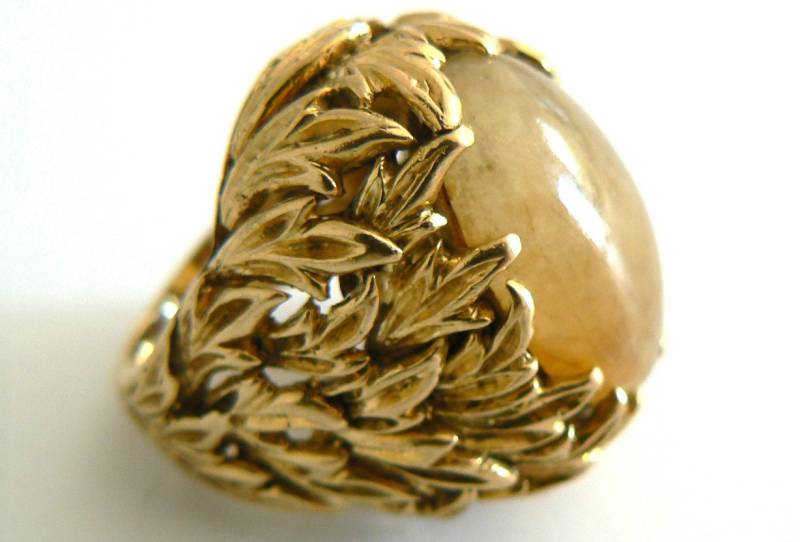 Elegante Maßgeschneiderte Vintage 14Kt Gold Jadeit Jade Ring A Grade Honig Gelb von SalonClassique