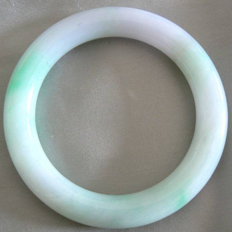 Schwerer Old Cut Fat Vintage Nachlass Natürlicher Imperial Jadeit Armreif A Grade Jade Runde von SalonClassique