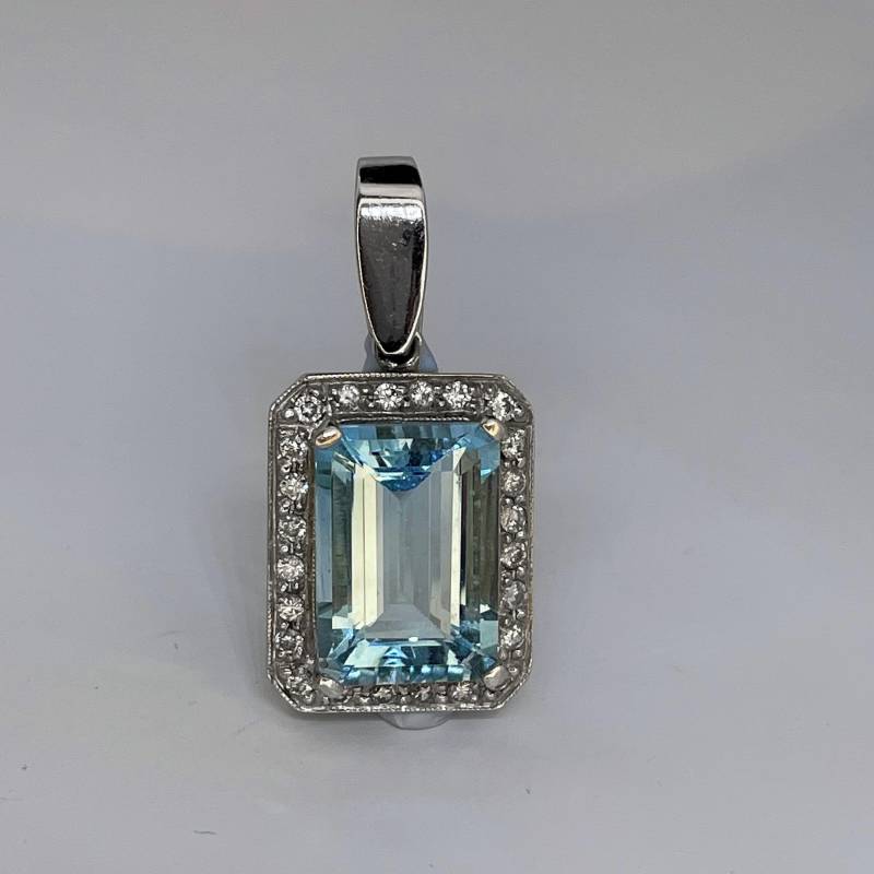 Aquamarin-Anhänger-Halskette Aquamarin-Schmuck Diamant-Anhänger-Halskette Emerald Cut Natürliche Aquamarin Schmuck Blau Braut Halskette Aquamarin-Anhänger-Halskette Aquamarin-Schmuck Diamant-Anhänger-Halskette Emerald Cut Natürliche Aquamarin Schmuck Blau Braut Halskette von SalonUber