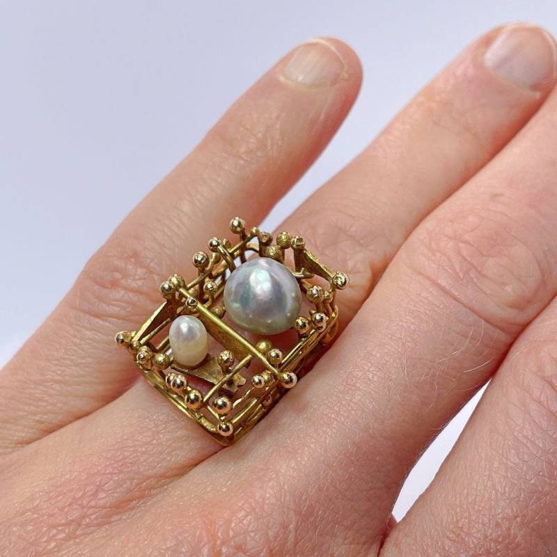 Modernist Goldring Brutalist Perle Cocktailring 14K Gold Jubiläumsring Einzigartig Barock Statement Ring Modernist Goldring Brutalist Perle Cocktailring 14K Gold Jubiläumsring Einzigartig Barock Statement Ring von SalonUber