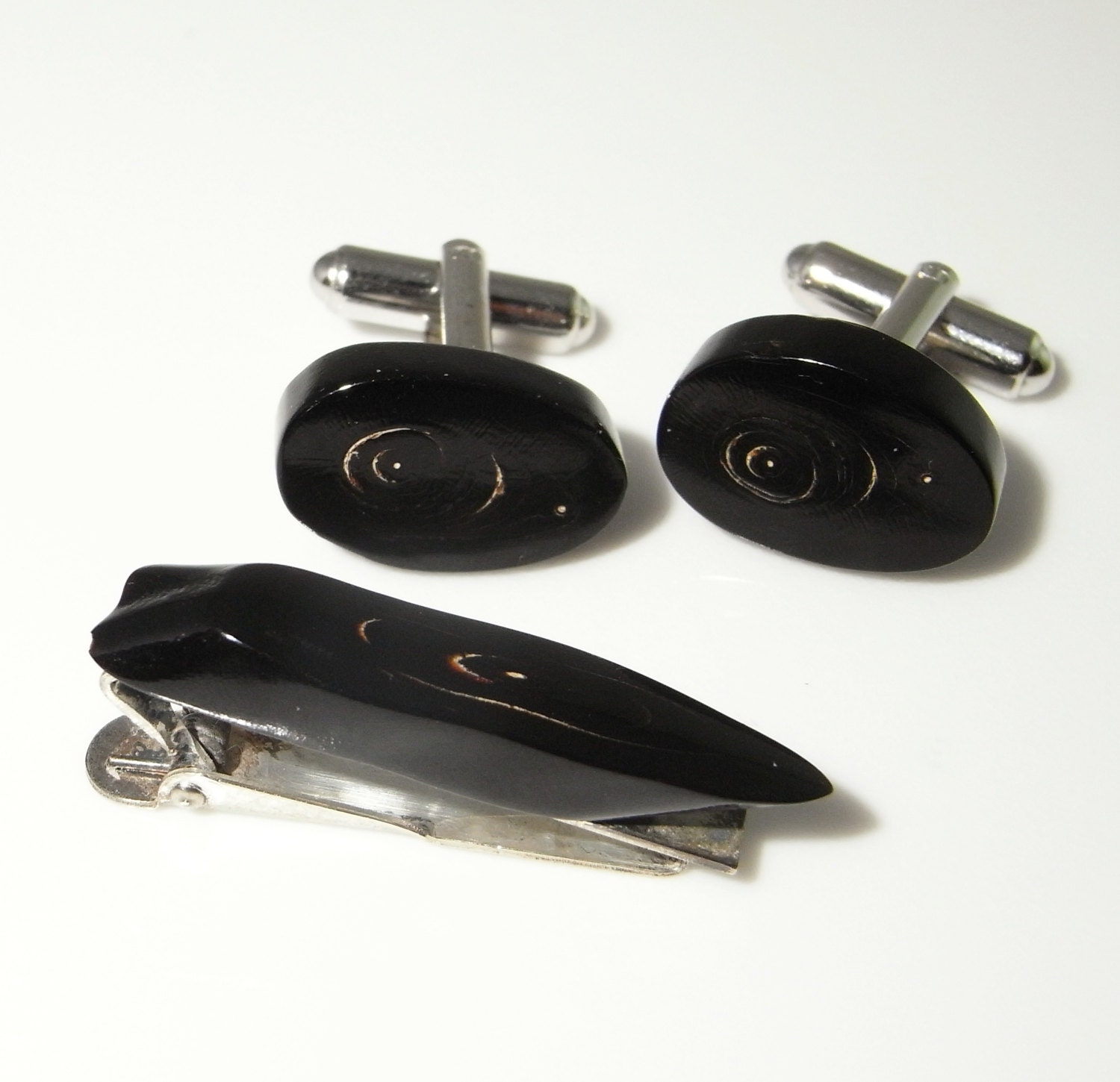 Natürliche Schwarze Zweig Koralle Manschettenknöpfe Mit Krawatten Bar Verschluss Clip Box Vintage Herren Accessoires Geschenke Junge Bräutigam Natürliche Schwarze Zweig Koralle Manschettenknöpfe Mit Krawatten Bar Verschluss Clip Box Vintage Herren Accessoires Geschenke Junge Bräutigam von SalonUber