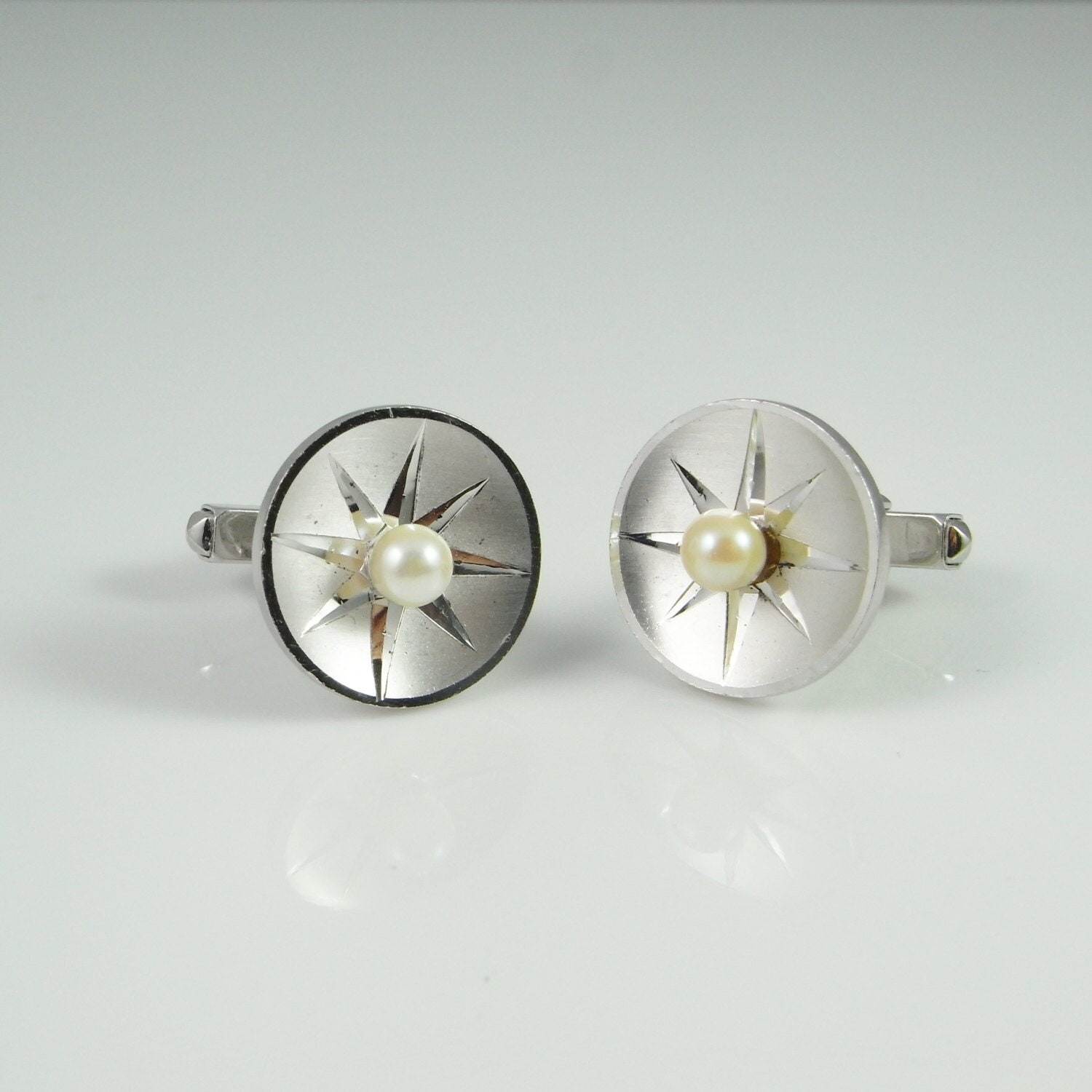 Perle Sterling Gravur Kreis Kreise Herren Manschettenknöpfe 1950Er Jahre Formelle Kleidung Zubehör Silber 925 Schmuck Geschenke Papa Vater Mann Perle Sterling Gravur Kreis Kreise Herren Manschettenknöpfe 1950Er Jahre Formelle Kleidung Zubehör Silber 925 Schmuck Geschenke Papa Vater Mann von SalonUber