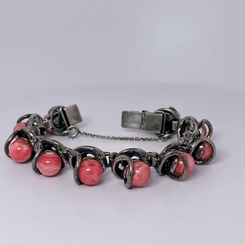 Rhodochrosit Silberarmband Cabochon Kugel Armband Modernist Schmuck 1970Er 1960Er Jahre Rhodochrosit Silberarmband Cabochon Kugel Armband Modernist Schmuck 1970Er 1960Er Jahre von SalonUber