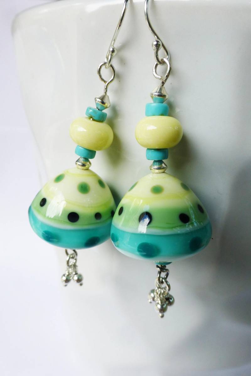 Sra Gemacht Einzigartig Geformte Perlen, Murano Glas Bead Ohrringe, Sterling Ohrringe Sra Gemacht Einzigartig Geformte Perlen, Murano Glas Bead Ohrringe, Sterling Ohrringe von SaltAireStudio