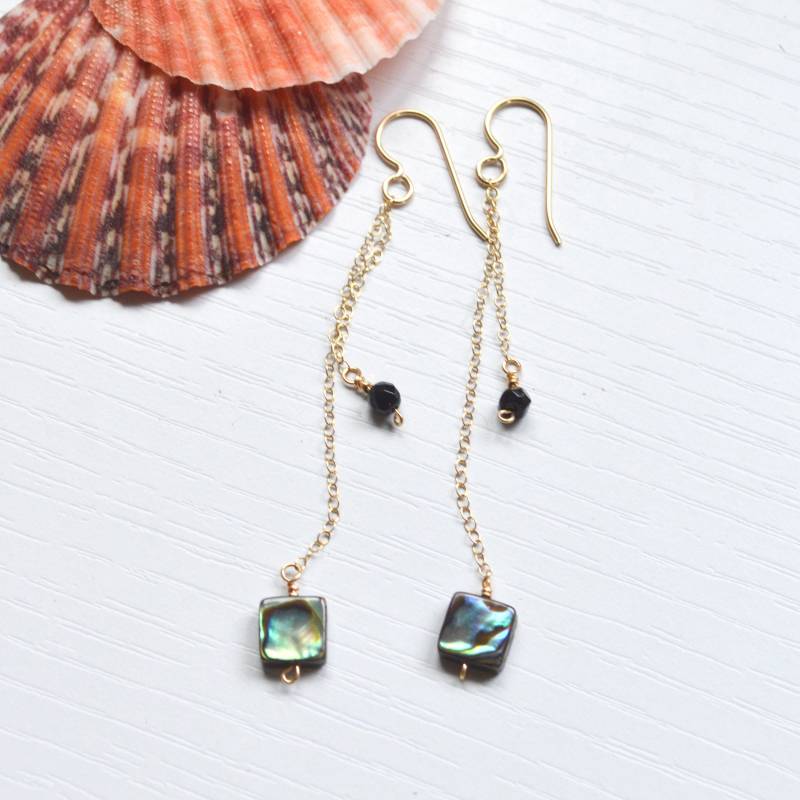 Abalone Shell Ohrringe, Baumelnde Gold Kette Ohrringe von SaltyButSweetJewelry
