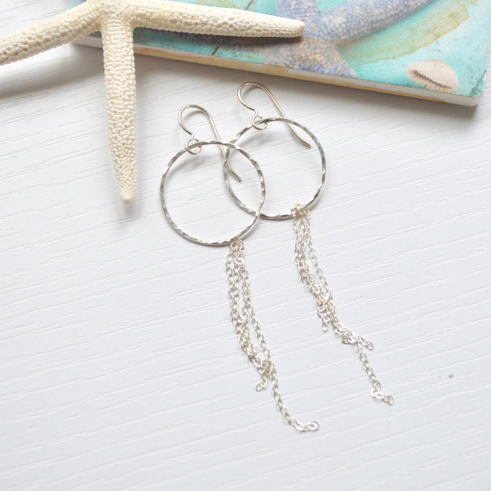 Ketten Hoop Ohrringe, Sterling Hoops, Chain Gehämmerte Reifen von SaltyButSweetJewelry
