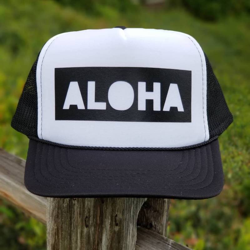 Aloha Erwachsenen Trucker Hut, Urlaubshut, Hawaiihut, Sommerhut, Spaßhut Aloha Erwachsenen Trucker Hut, Urlaubshut, Hawaiihut, Sommerhut, Spaßhut von SaltyPineappleStudio