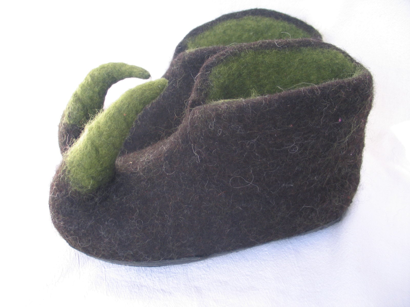 Damen+ Herren Filzschuhe Gaukler "Drache" Gr 36 - 47 Filzpantoffeln Filzstiefel Wollfilzsohle Gummisohle Wolle Filz von SalueFilz