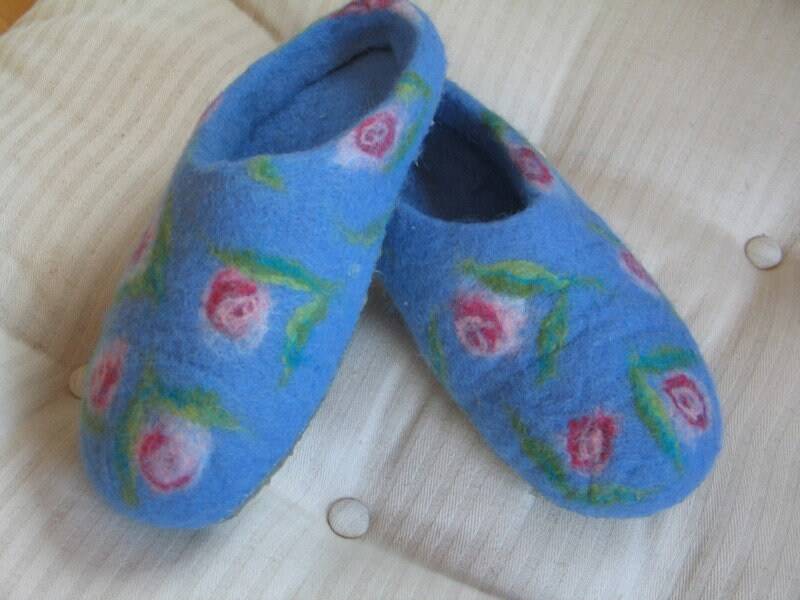 Damen Filzpantoffeln Filzschuhe Handgefilzte Rosen Hauschuhe von SalueFilz
