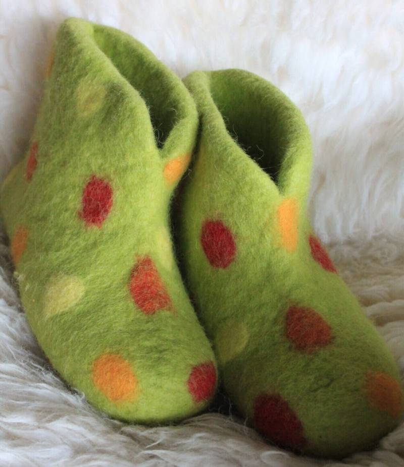 Damen Harlekin Filzpantoffeln Filzschuhe Halbhoch Filzstiefel Hausschuhe Punkte Bunt Warm Puschen Hüttenschuhe von SalueFilz