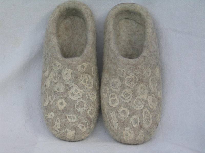 Filzpantoffeln Filzschuh Hausschuh Schneeflocke Creme Weiss Gummisohle Filzsohle von SalueFilz
