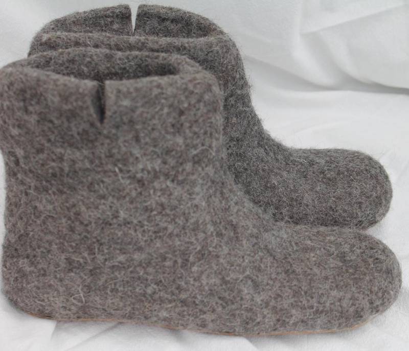 Hohe Filzpantoffeln "Lana", Dunkelgrau Mit Schlitz Damen + Herren Hausschuhe Gr.36-48 Wollfilzsohle Oder Gummisohle von SalueFilz