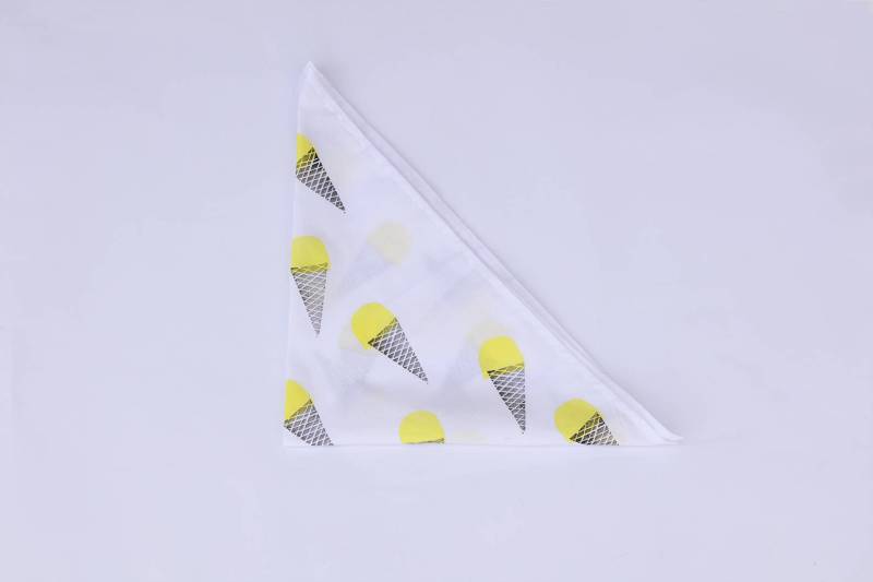 Kinder Baumwolle Taschentuch Mit Gelben Eis Design Von Hand Gedruckt von Salvajitos