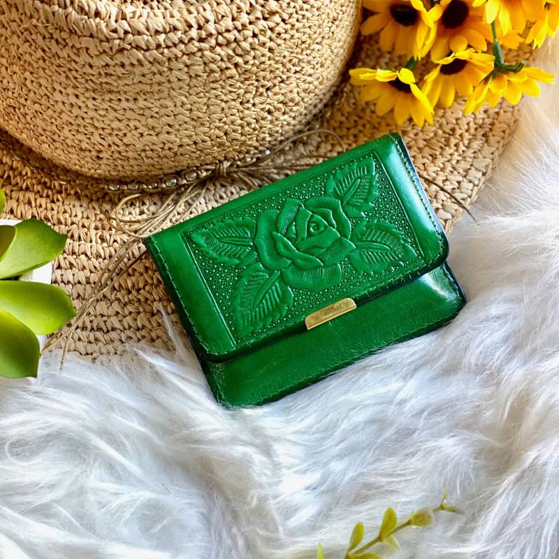 Handgefertigtes Kleines Portemonnaie Aus Leder Personalisiertes Damen Mit Blumenmuster von SalyLimonUSA