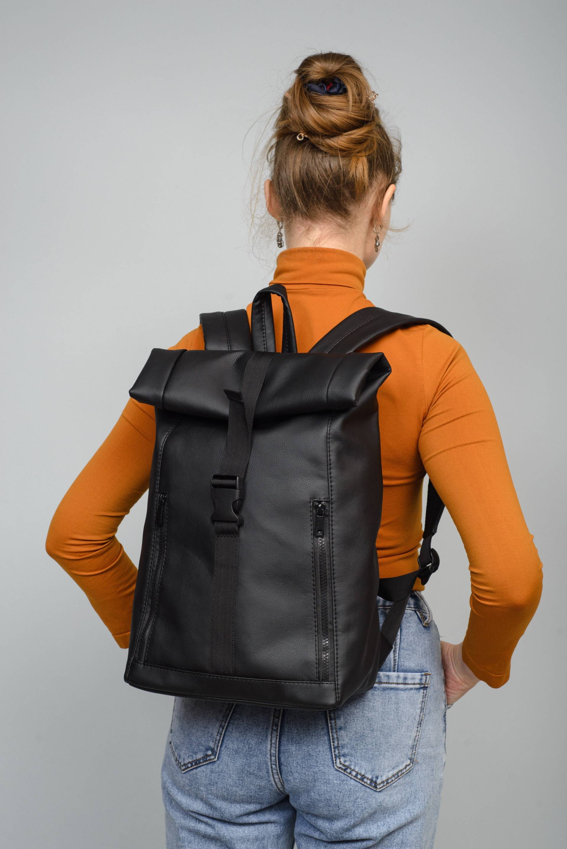 Roll-Top-Rucksack, Damen-Roll-Top, Öko-Leder-Roll-Top, Rucksack Für Uni, Roll-Top, Schwarzer Veganer Rucksack, Mini-Rolle, Avia-Rolle von SamBagCrafts