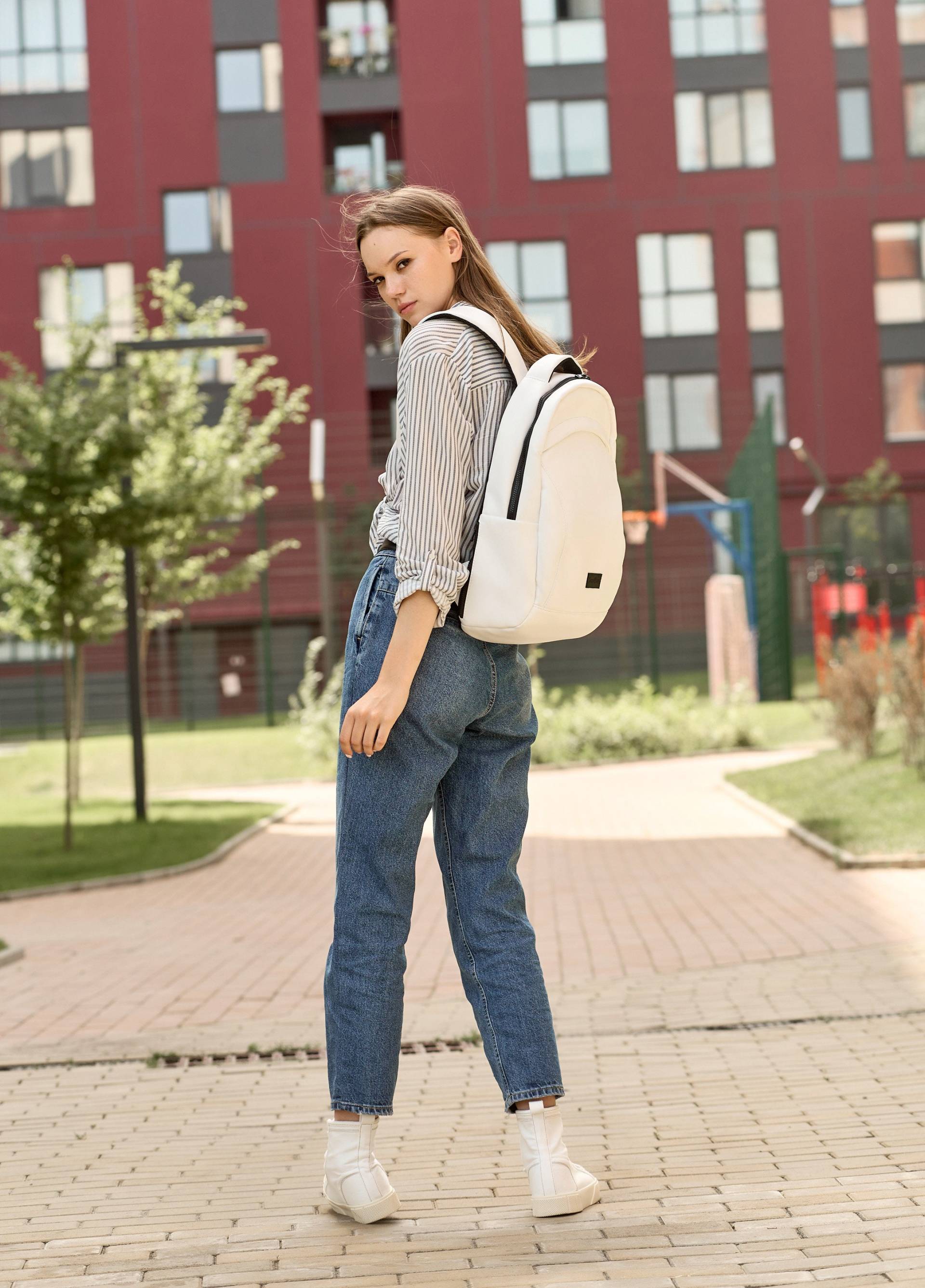 Weißer Rucksack, Damenrucksack, Eco Lederrucksack, Rucksack Für Laptop, Custom Designed, City Frauen von SamBagCrafts