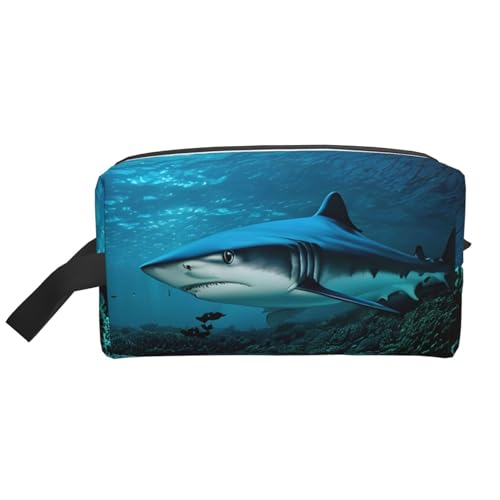 SamLng Reise-Kulturbeutel mit blauem Hai-Druck, Kosmetiktasche für Damen und Herren, tragbarer Organizer für den täglichen Gebrauch, Weiß, Einheitsgröße, weiß, Einheitsgröße SamLng Reise-Kulturbeutel mit blauem Hai-Druck, Kosmetiktasche für Damen und Herren, tragbarer Organizer für den täglichen Gebrauch, Weiß, Einheitsgröße, weiß, Einheitsgröße von SamLng
