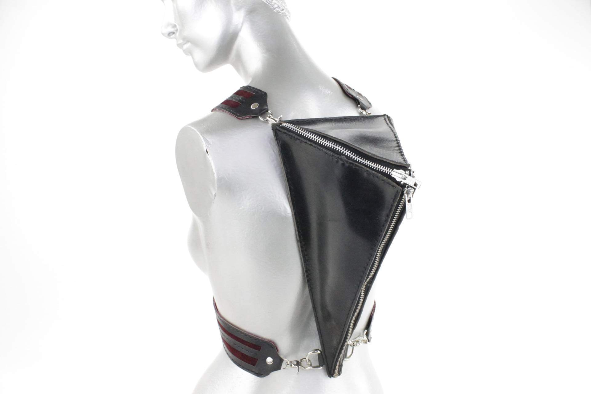 Dreifach-Zip-Rucksack-Schwarz Leder Rucksack - Dreieck Schwarz Und Rot Handgemachte von SamakLeder