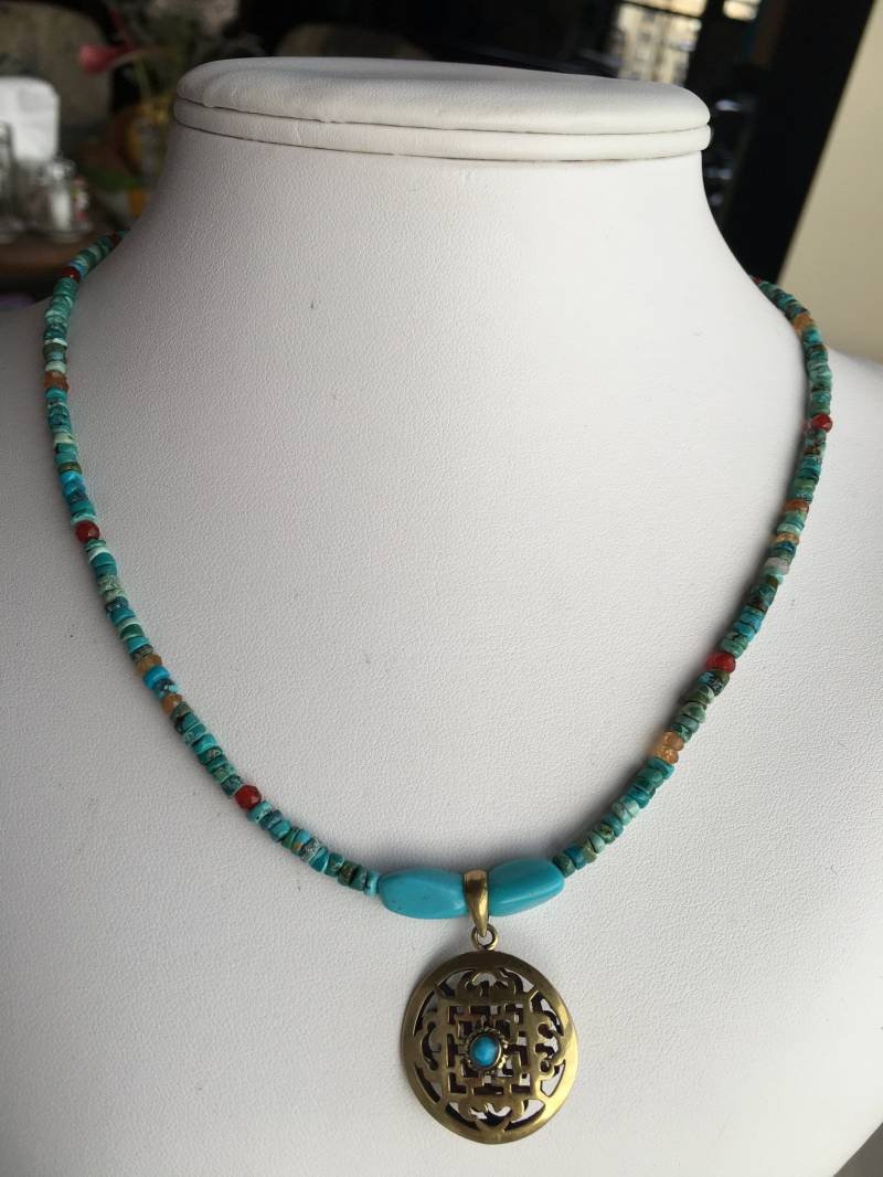 Halskette-Zweiseitig Messinganhänger Mit Türkis, Achat, Koralle Und Citrin Halskette-Zweiseitig Messinganhänger Mit Türkis, Achat, Koralle Und Citrin von SamanthaCharlotteSuz