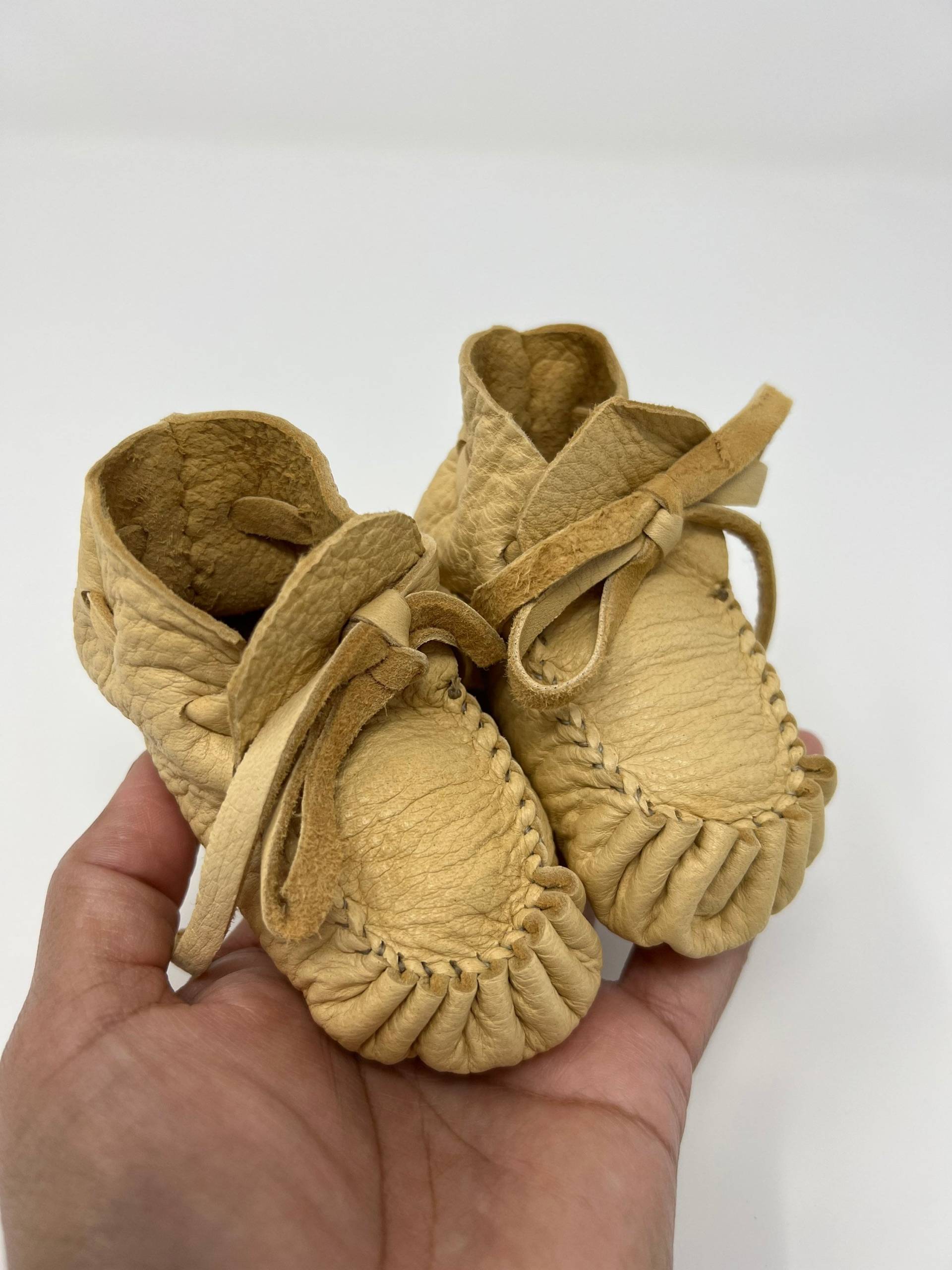 Baby Mokassins von SamanthaJacobsArt