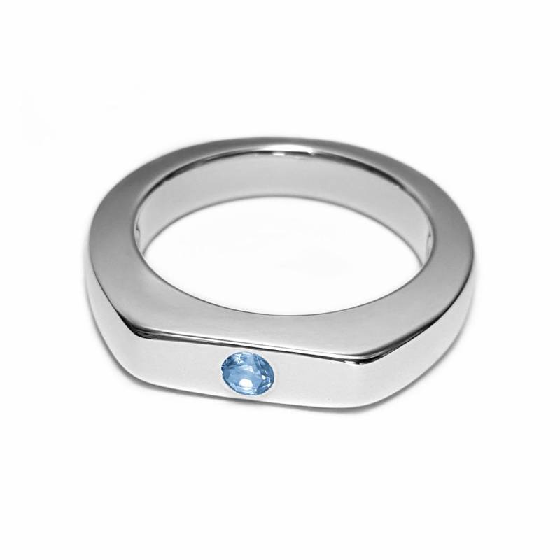 Schlichter Blautopas Ring in Sterling Silber - Ring, Topas Blauer Stein Hellblauer von SamaritanJewelers