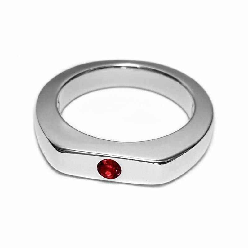 Schlichter Granat Ring in Sterling Silber - Ring, Ehering von SamaritanJewelers