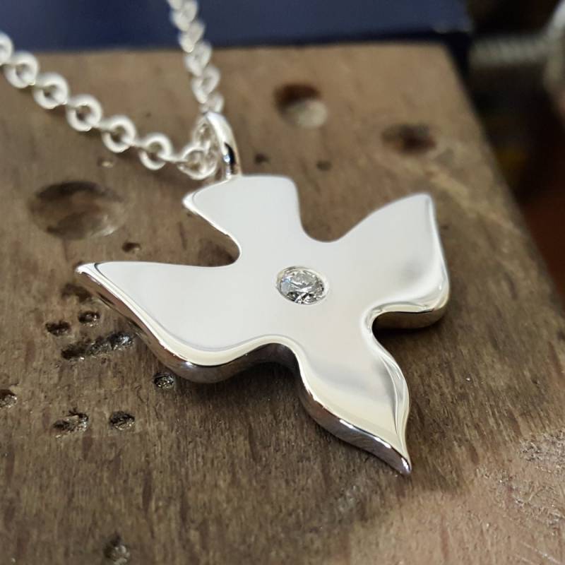 Zirkonia Fliegende Taube Halskette Anhänger in Sterling Silber - Halskette, Cz Anhänger von SamaritanJewelers