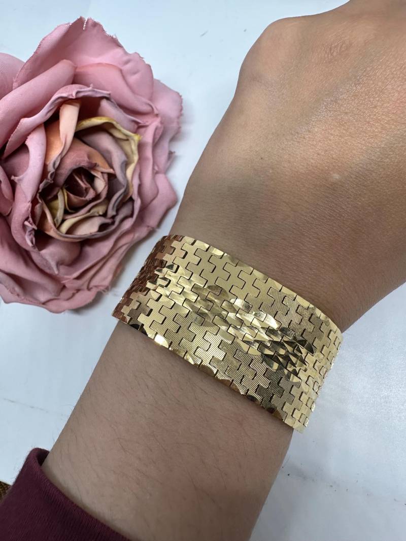 Armband Vergoldet Edelstahl Vintage 1980Er Retro Edel Gold Gliederarmband Teppicharmband Doublé Breit Wie Neu 20cm Lang 2, 7cm Armband Vergoldet Edelstahl Vintage 1980Er Retro Edel Gold Gliederarmband Teppicharmband Doublé Breit Wie Neu 20cm Lang 2, 7cm von SamatimeVintage