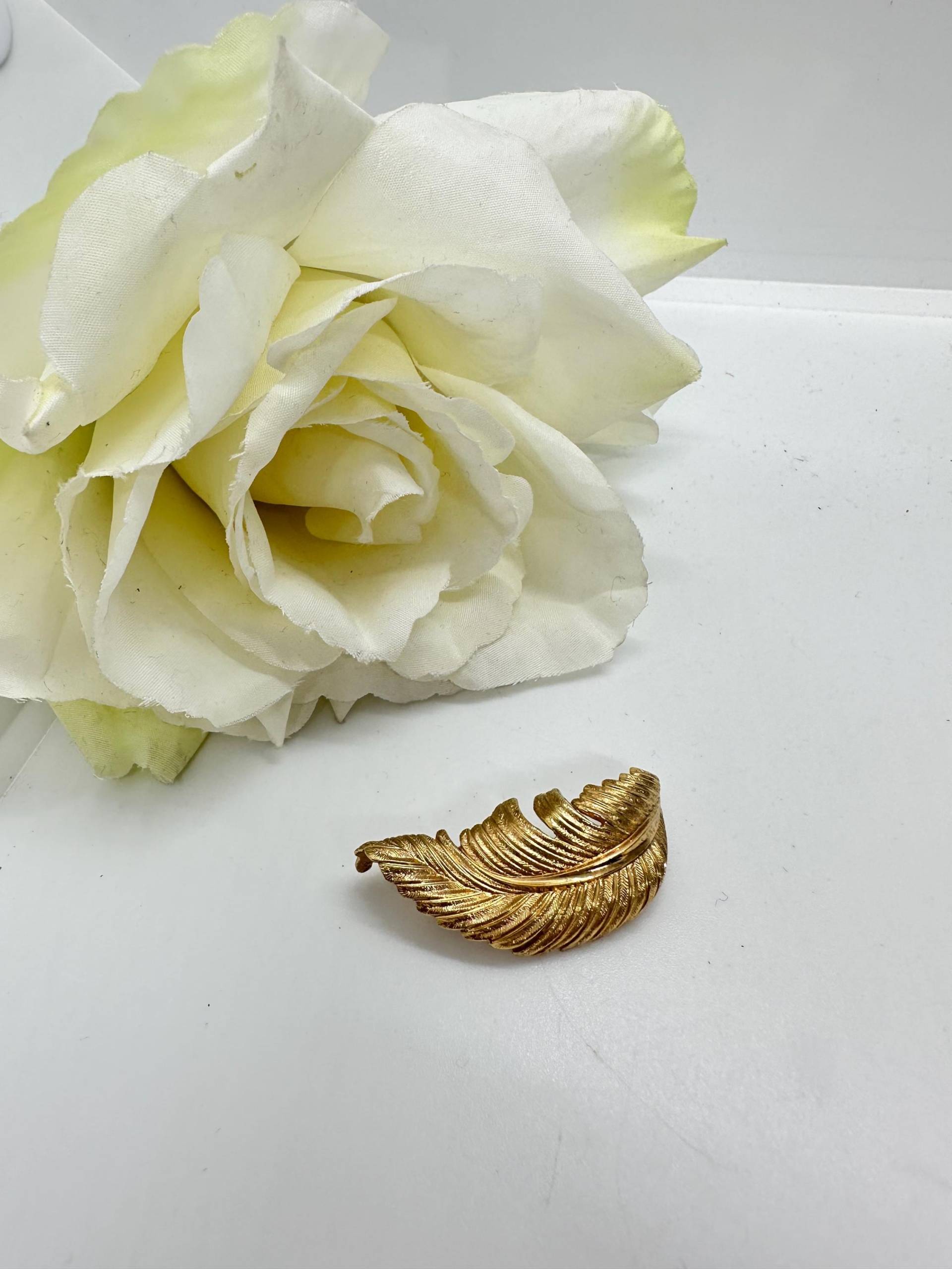 Brosche Grossé Vintage 1962 Vergoldet Designer Feder Groß Edelstahl Sammler Anstecker Original Germany Christian Dior Selten Edel von SamatimeVintage