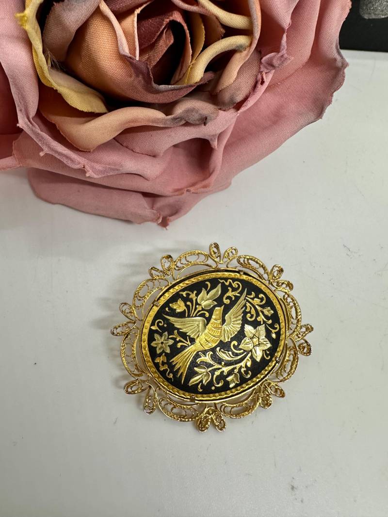 Damaszener Toledogold Vintage Schalklemme Brosche Anstecker 1980Er Vergoldet Edelstahl Wie Neu Handmade Retro Spain von SamatimeVintage