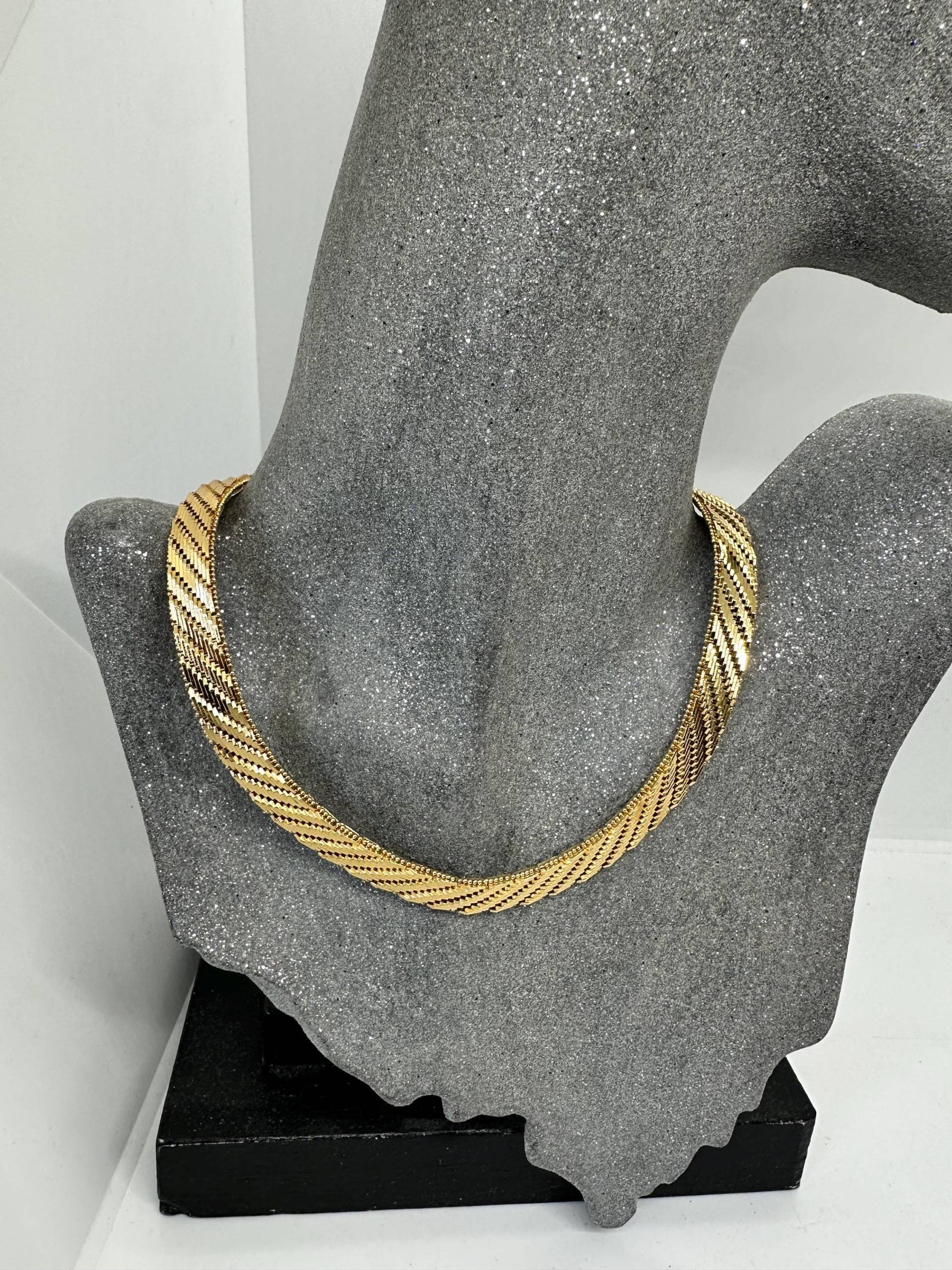 Luxus Vintage Halskette Collier, Edelstahl, Kragencollier Vergoldete, Kurz, 1980Er Breit Gliederkette Hollywood Germany von SamatimeVintage
