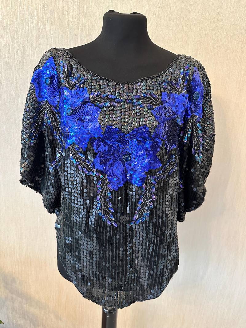 Paillettenoberteil Original Vintage Blau Schwarz Perlen, Achtziger Hollywood Evening Dress Blume 38/40 M/L Handmade Unikat Germany von SamatimeVintage