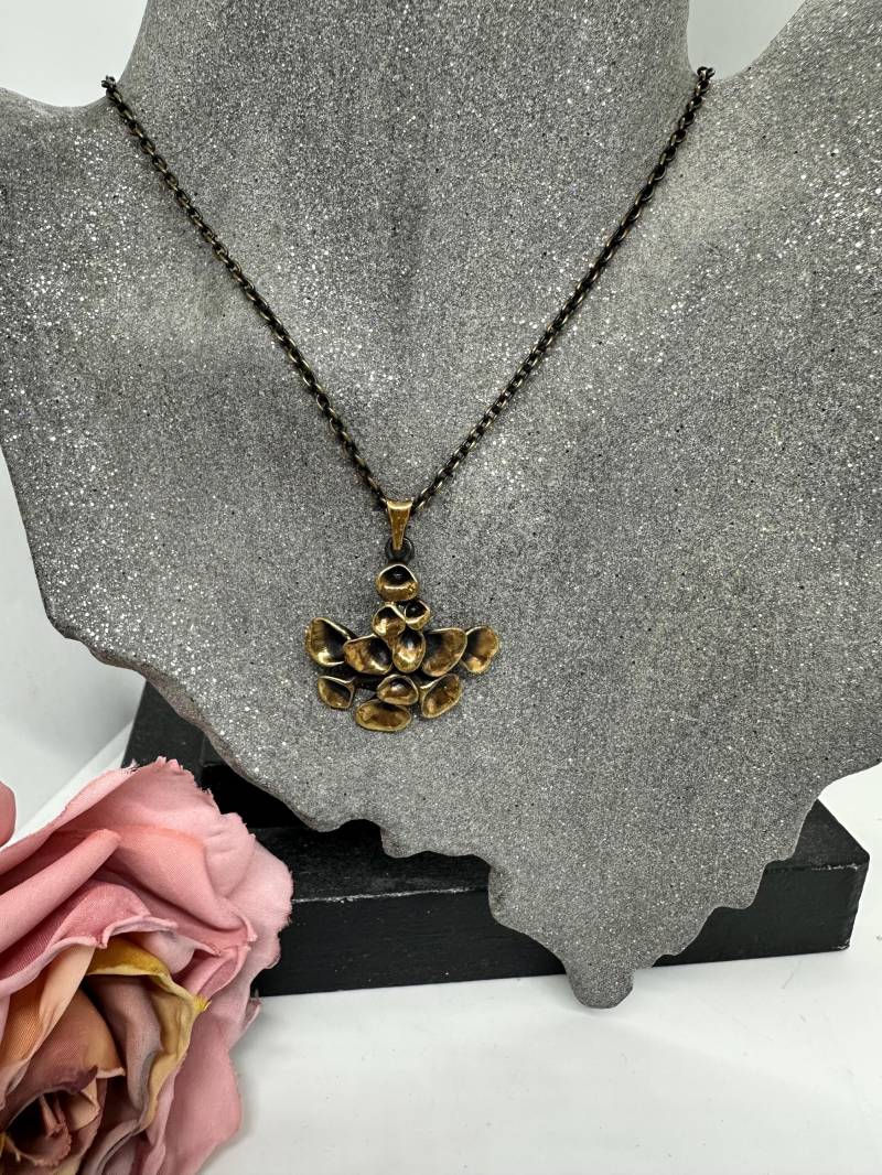Renmoos Kette Anhänger Lang Designers Hannu Ikonen Aus Skandinavien Finnland Vintage 1970Er Bronze Moosblüte Retro Renmoos Kette Anhänger Lang Designers Hannu Ikonen Aus Skandinavien Finnland Vintage 1970Er Bronze Moosblüte Retro von SamatimeVintage