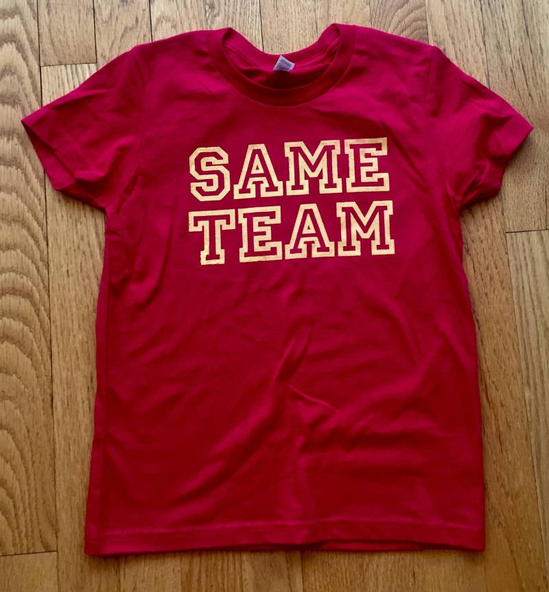 Jugend T-Shirt von SameTeamGoods